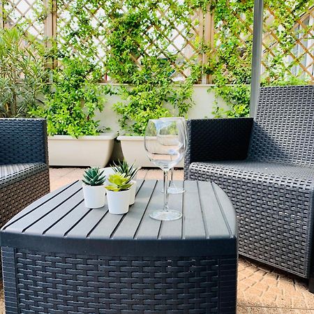 Bright Terrace In Milano Apartment Luaran gambar