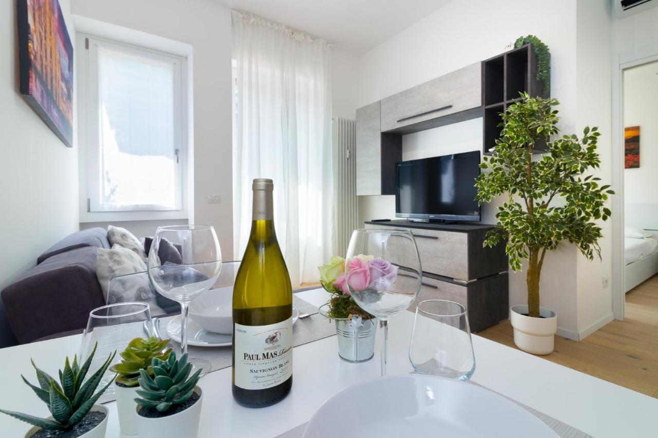 Bright Terrace In Milano Apartment Luaran gambar