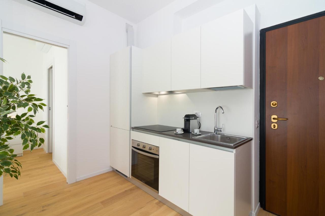 Bright Terrace In Milano Apartment Luaran gambar