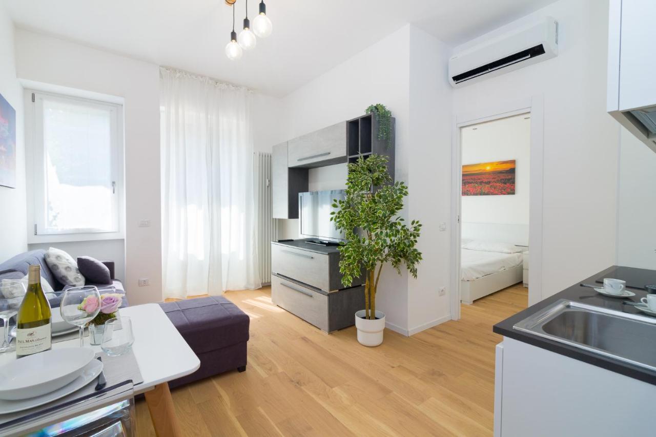 Bright Terrace In Milano Apartment Luaran gambar